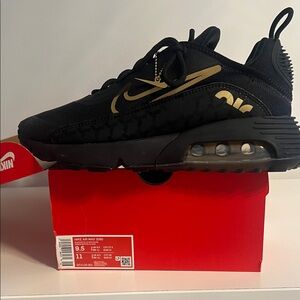 Nike Air Max 2090 Black and Gold Athletic Shoes
